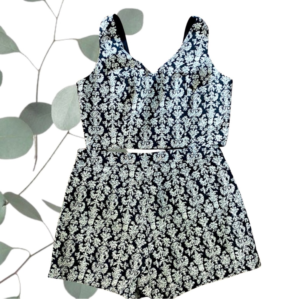Jealous Tomato two piece shorts outfit